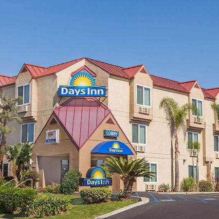 Days Inn By Wyndham Carlsbad Exteriör bild