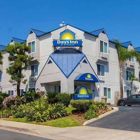 Days Inn By Wyndham Carlsbad Exteriör bild