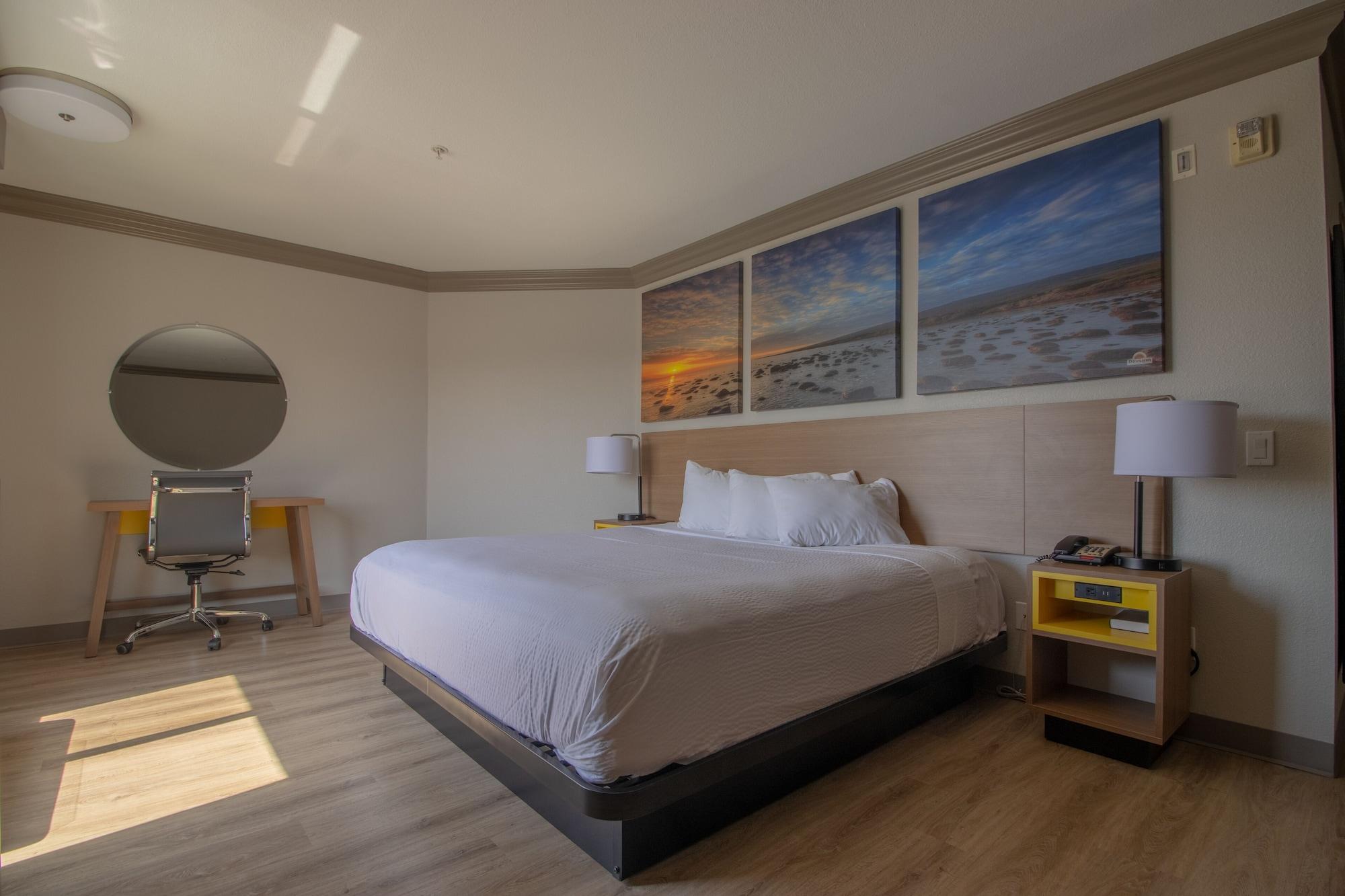 Days Inn By Wyndham Carlsbad Exteriör bild